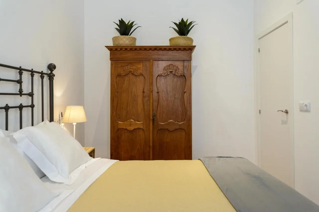 Apg Palau Salieti 1 Apartment Girona